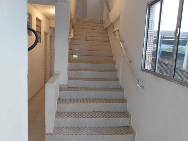 Aalugar Oportunidade Frente para Avenida Apartamentos 01 e 02 dormitórios - Foto 7
