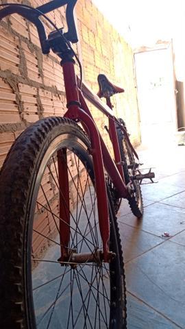 Vendo ou troco bike valor negociável