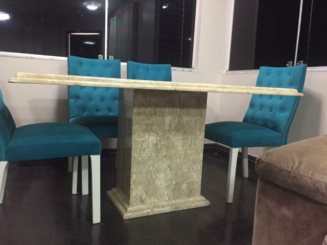 Mesa 1,60 x 90cm com 6 cadeiras capitonê, alto padrão - Foto 3