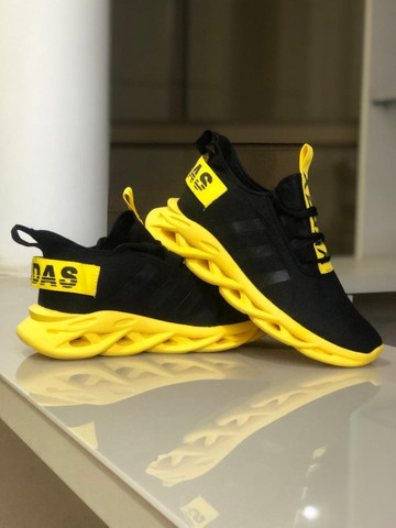 imagens de sapatos da adidas