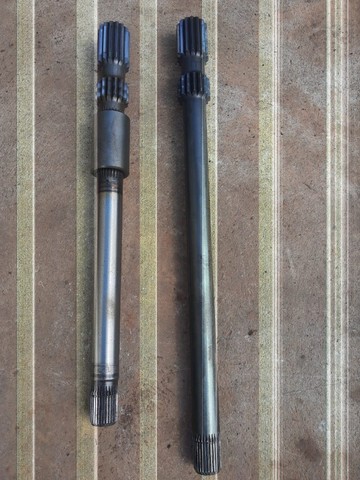 Semi eixo traseira CASE 580N ou NH B90B / B95B / B110B p/n   - Foto 3