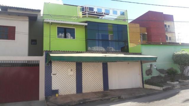 Sobrado de 04 quartos na Quadra 305 Conjunto 11 do Residencial Oeste