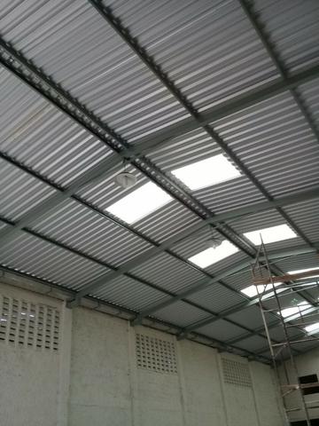 Montagem calhas de zincos e alumínios e telhados fabricação peças de inox - Foto 3