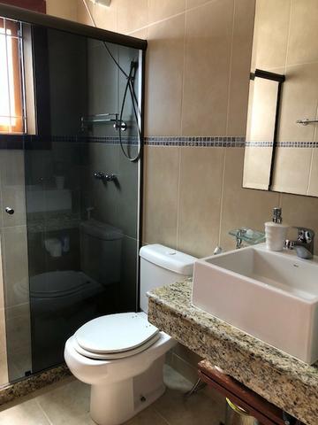 Excelente casa no centro com 4 quartos, uma suite e garagem - Foto 12