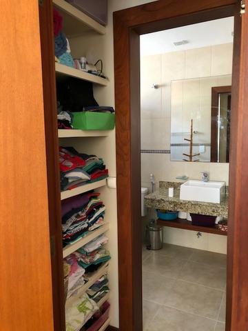 Excelente casa no centro com 4 quartos, uma suite e garagem - Foto 15