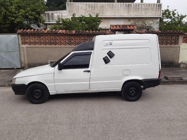 Vendo ou troco por carro de passeio - Foto 8