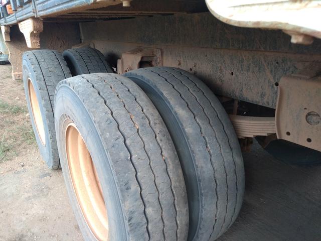 Vende-se um caminhão boiadeiro ano 2005 - Foto 5