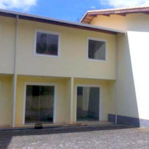 C147 Casa em condomínio Alto das Braunes, Nova Friburgo-RJ