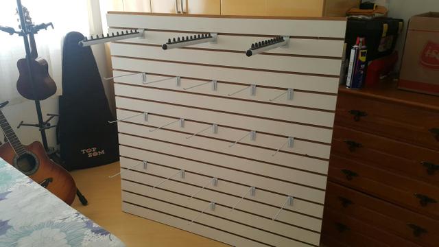 Painel Chapa Canaletada c/Acessórios