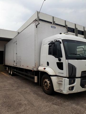 Vendo Ford cargo 2428 bom estado caminhão trabalhando - Foto 3