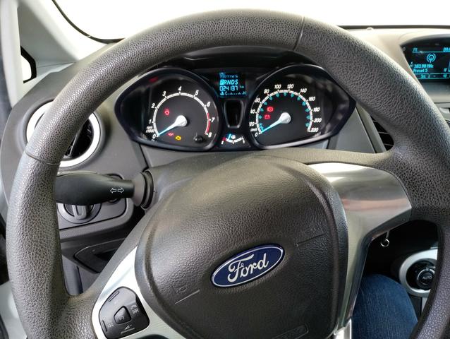 NEW FIESTA 2014 - 24.000 km