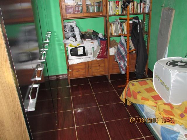 Casa com quintal, tudo murado, Bairro tranquilo, asfalto, condução, comércio! - Foto 14