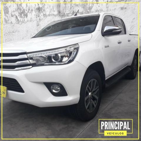 Toyota Hilux Cd SRX 4X4 Automatico Completo