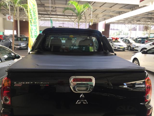 L200 Triton hPE 3.2 Diesel automático 2014 - Foto 7