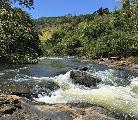 Linda Chácara 3700m2 Casa mobiliada 3 quartos em Domingos Martins - Foto 4