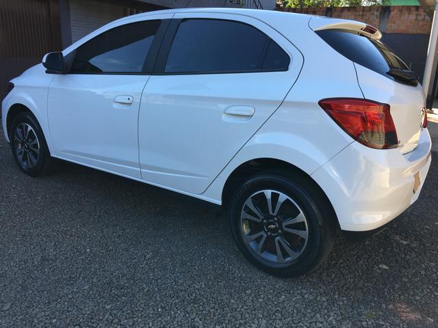 Vendo Chevrolet Onix 1.4 LTZ 2015 Impecável - Foto 3