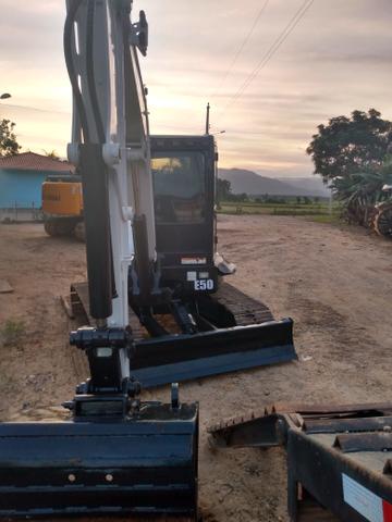Vendo Mini escavadeira Bob cat E50