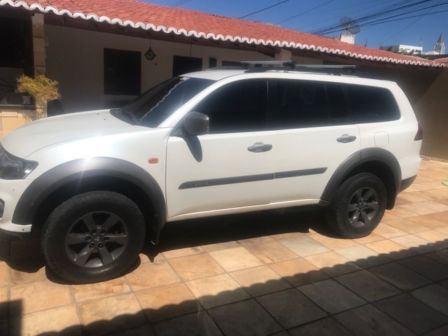 MITSUBISHI 4X4 AUTDOOR MUITA NOVA
