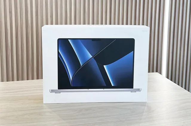 MacBook Pro m2 pro 32gb 2tb ssd 