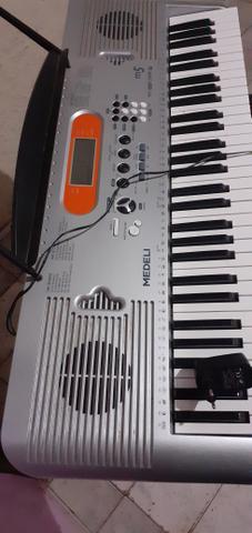 Teclado medeli
