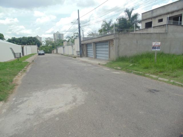 Vende-se terreno (em Bairro Nobre e com o menor valor por m2 da região) - Foto 3
