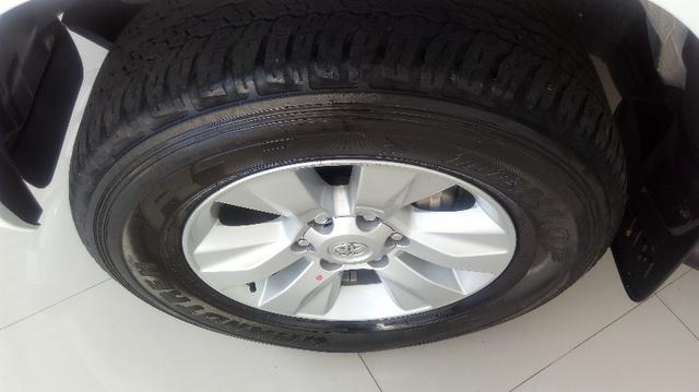 Hilux cd srv 4x4 diesel automática - Foto 9