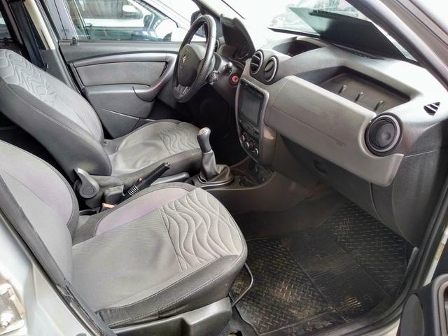 Oferta imperdível !! Duster 1.6 com GNV já estalado carro muito novo - Foto 7