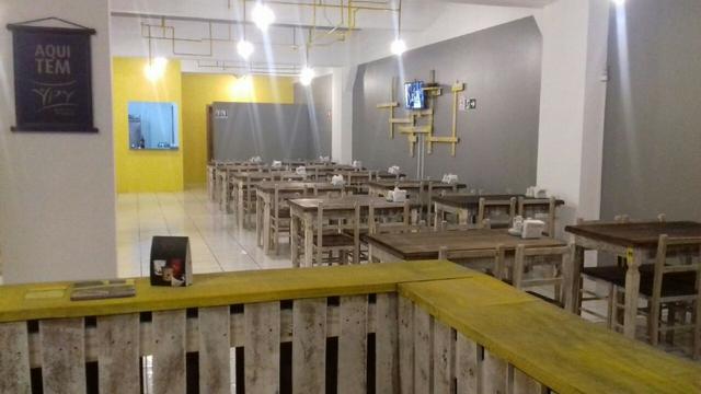 Mesa rústica para restaurante com 4 cadeiras - Foto 3