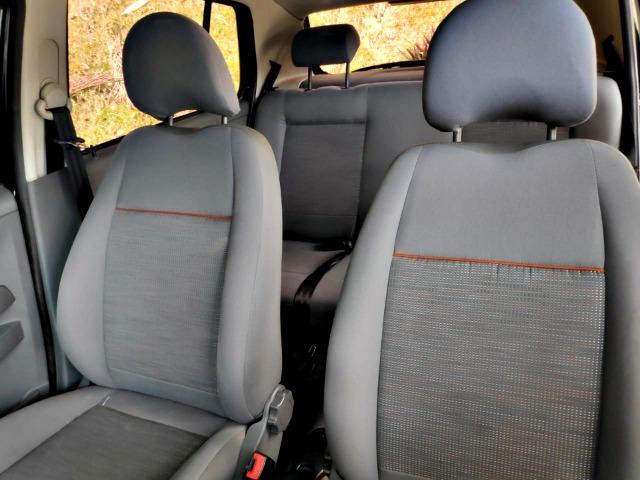 Volkswagen Fox PLUS 1.6 FLEX 2006/2007 - Foto 11