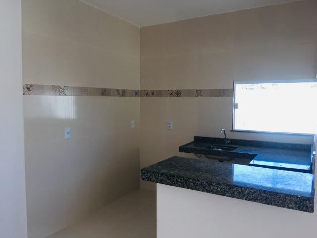 Linda casa com documentação gratis:fino acabamento, 3 quartos , 2 banheiros , 3 vagas - Foto 9
