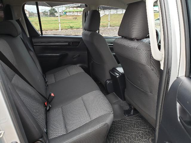 Toyota Hilux STD 2.8TDi 4x4 - Foto 11