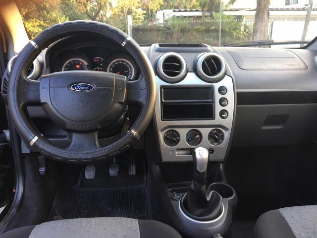 Ford Fiesta Sedan Class 1.6 Completo Única dona!! - Foto 11