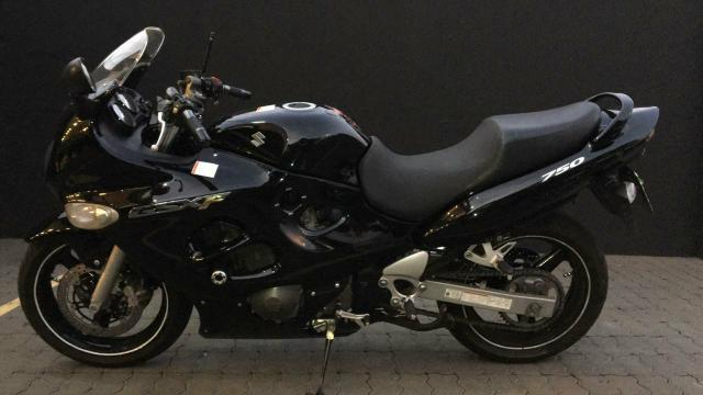 Gsx 750 2007 troco carro 15900 financio - Foto 2