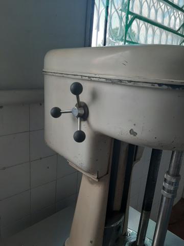 Vendo máquina de sorvete - Foto 2