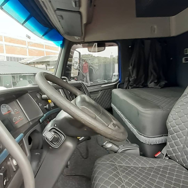 Volvo FH 440 6x2 - Foto 4