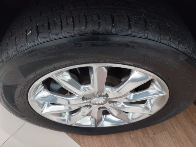 Jeep Cherokee 3.2 V6 - Foto 7