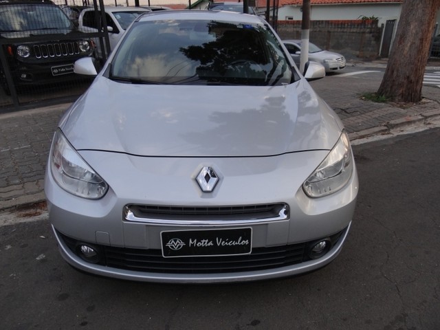 RENAULT FLUENCE 2.0 DYNAMIQUE 16V FLEX 4P AUTOMATICO.