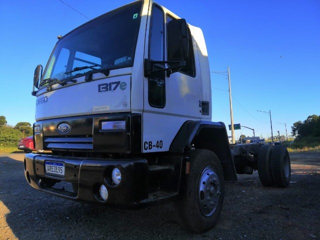 FORD CARGO 1317 2009