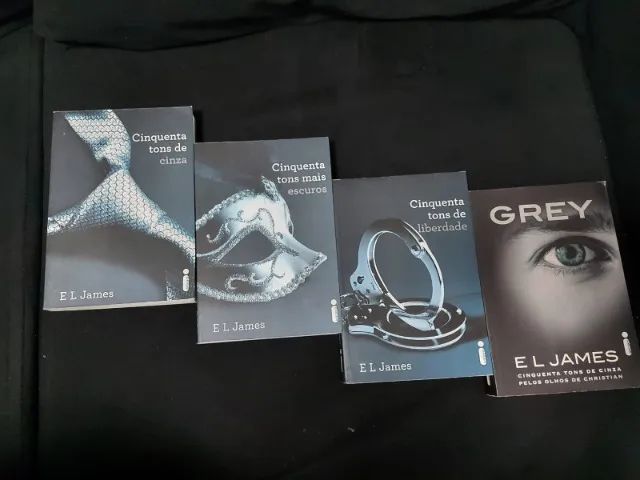 Cinquenta Tons de Cinza 3 volumes + Grey 