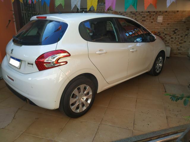 Peugeot 208 - Foto 8