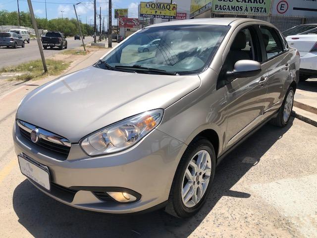 Gran siena 2015 1.6 c/ gas g5 dualogic 99000km - Foto 3