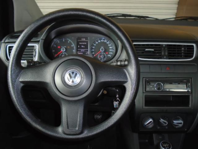 VOLKSWAGEN FOX GII 1.6 MI 8V TOTAL FLEX 4P - Foto 17