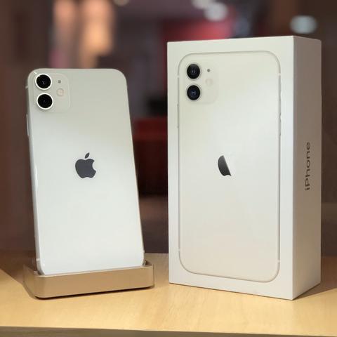 IPhone 11 64gb (12x no cartão; aceitamos seu aparelho como entrada) - Foto 2