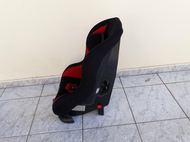 Cadeirinha de automóvel