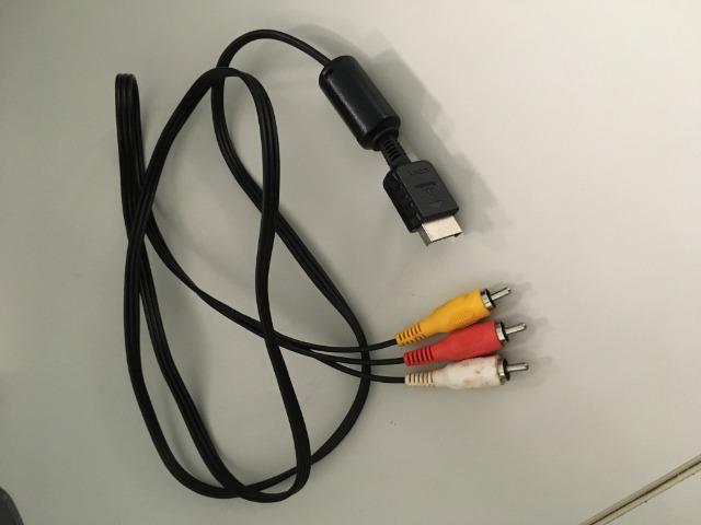 Cabo de áudio e vídeo coaxial para PS2