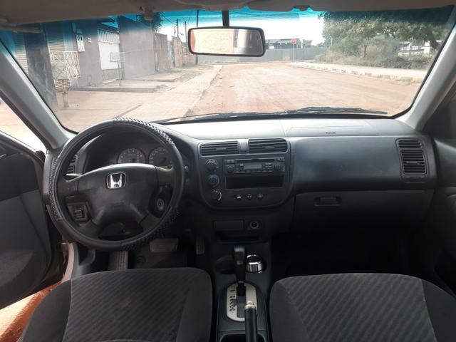 Honda Civic automático 2002 pra interior vendo ou troco - Foto 6