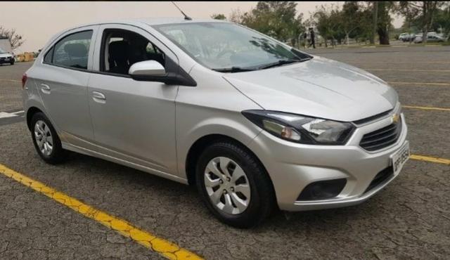 Vendo Ônix LT- aceito 2 mil na mão + parcelas