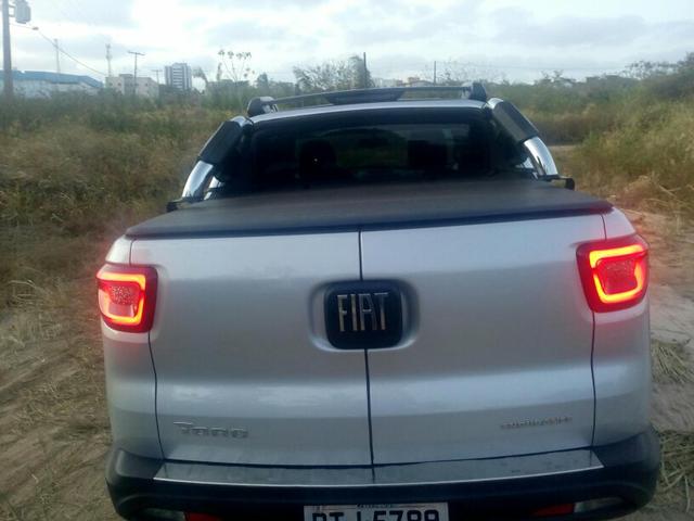 Vendo Fiat Toro flex 18/19 com 5 mil quilômetros rodados fone *