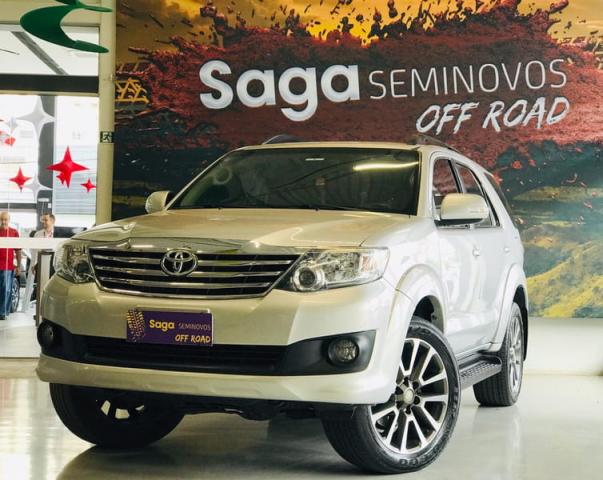 TOYOTA HILUX SW4 4X2SR