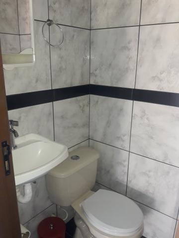Casa com Piscina Confortável em Ótima Localização - Foto 14